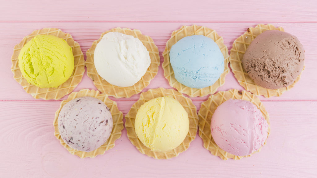 بستنی‌های رنگارنگ و خوشمزه با دستگاه بستنی ساز خانگی