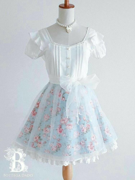 لباس عروسکی گلدار