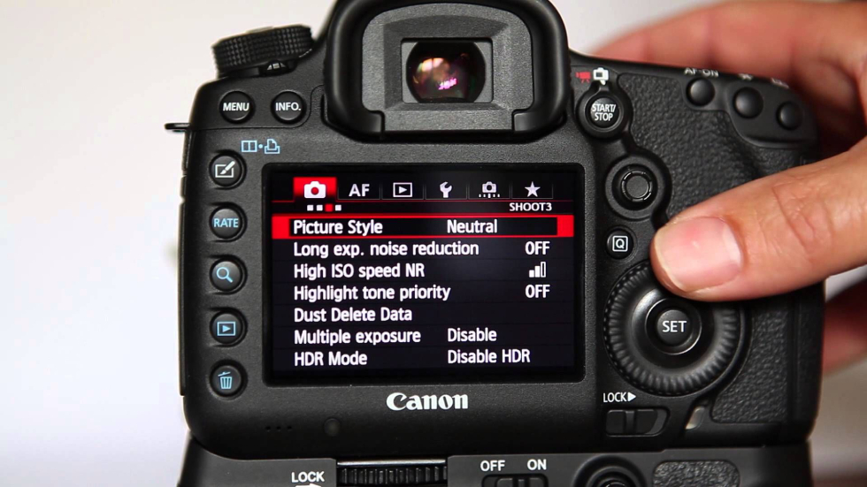 بررسی دوربین حرفه ای Canon EOS 80D قابلیت Picture style canon 80d