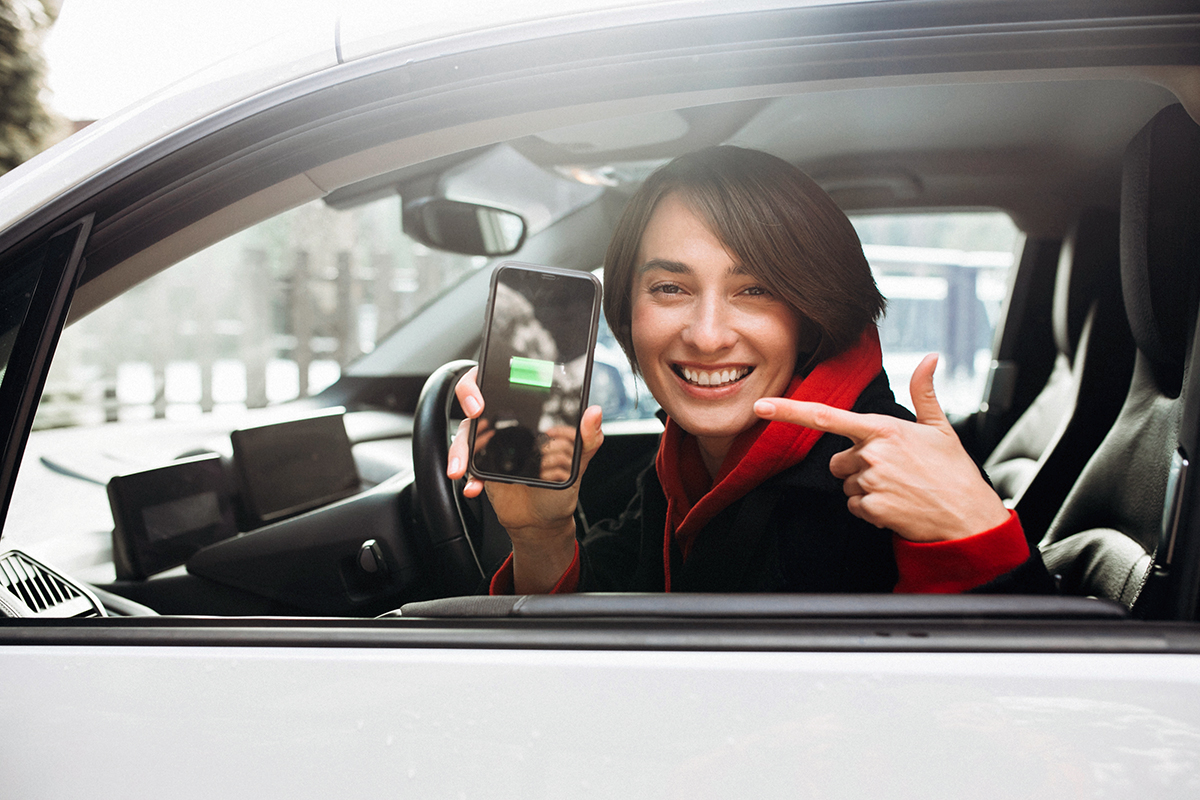 Her car new. Отличный автомобиль женщина выбор. Женщина за рулем. Her car new. Her car new.